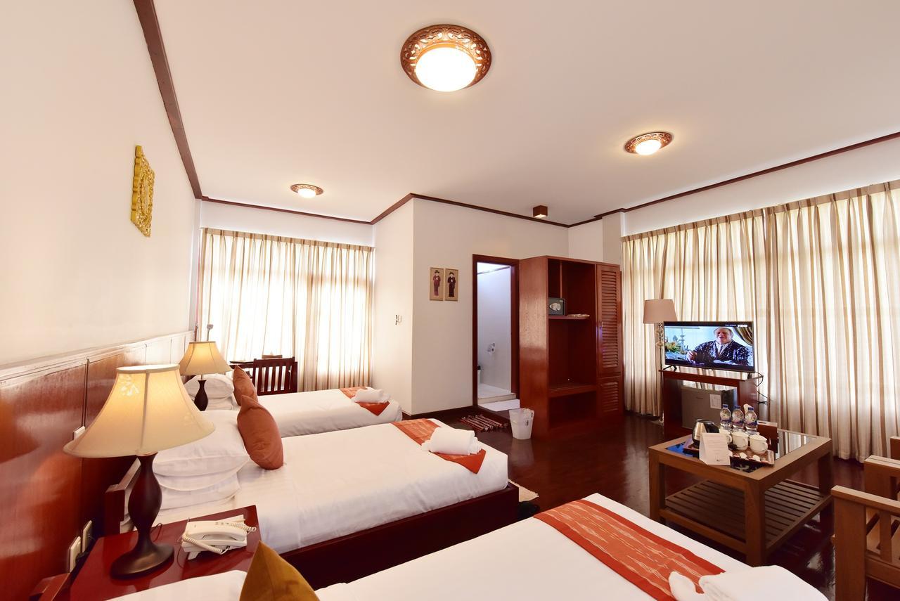 ניאונגשווה Hotel Maineli מראה חיצוני תמונה