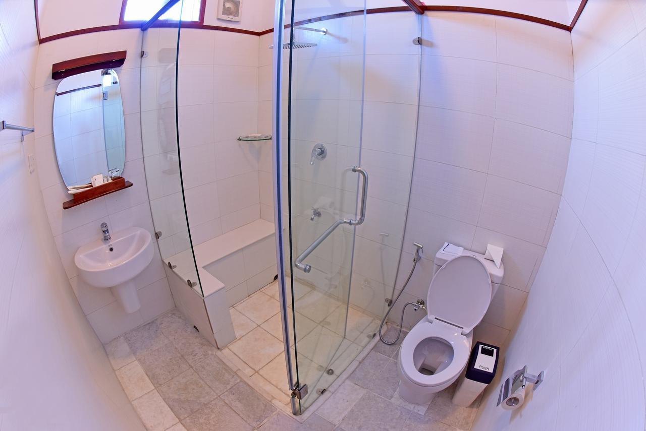 ניאונגשווה Hotel Maineli מראה חיצוני תמונה