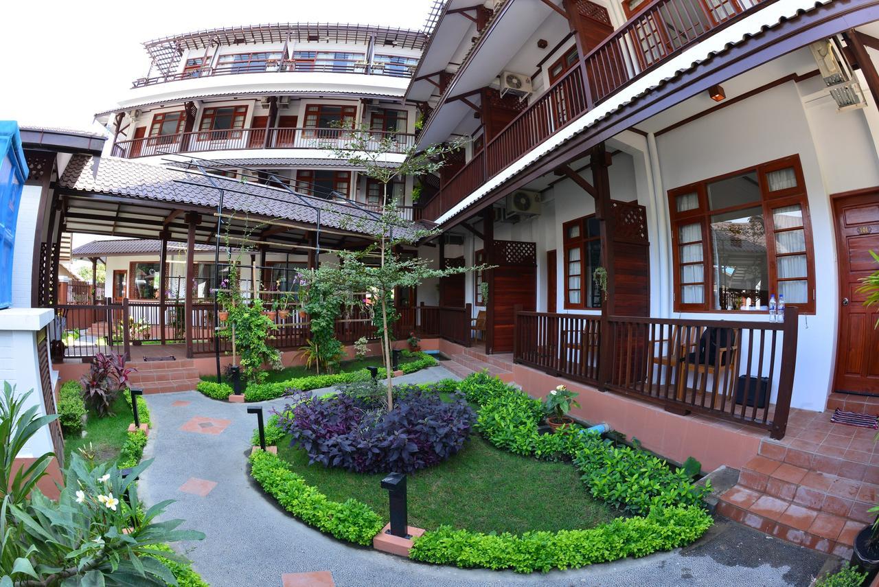 ניאונגשווה Hotel Maineli מראה חיצוני תמונה